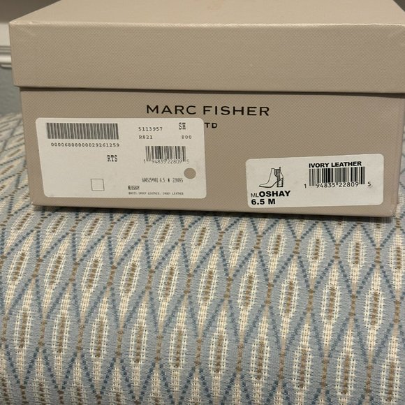 Marc Fisher LTD Ivory Oshay Pointed Toe Bootie - NEVER WORN - NEW OUT OF BOX - Picture 2 of 5